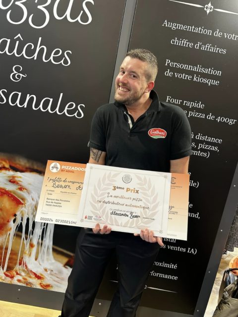 pizza,concours,trophée,pizzaiolo