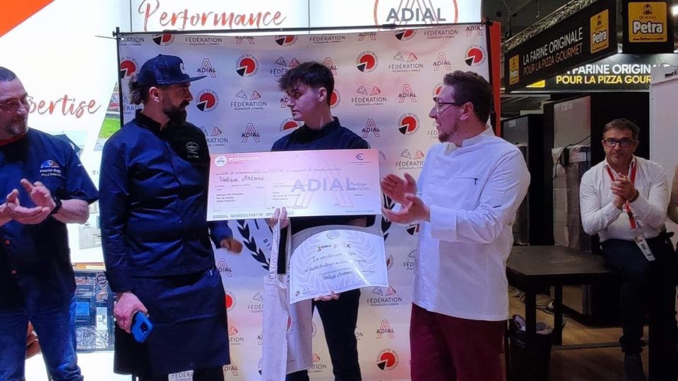 Portrait d'Antoine, jeune pizzaïolo de 22 ans et 3ème du concours Adial ...