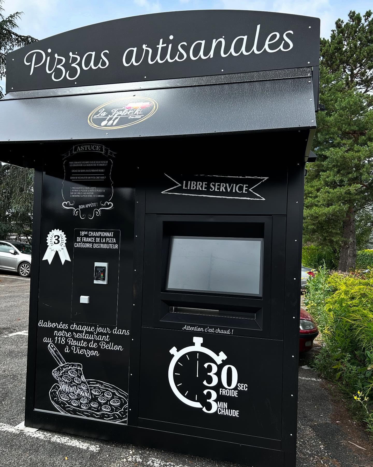 pizza,concours,trophée,pizzaiolo