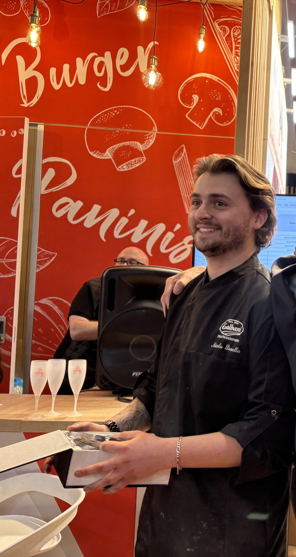 pizza,concours,trophée,pizzaiolo